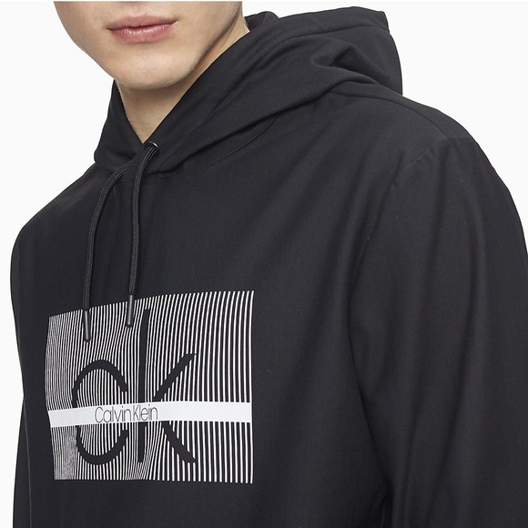 NWT Men’s Size X-Small Calvin Klein Linear Logo Print Drawstring Hoodie In Black - Picture 2 of 12